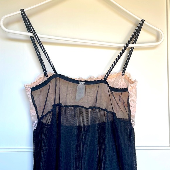 Super sexy & cute camisole (size S) - Picture 4 of 4